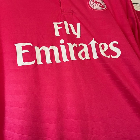 “Ronaldo”Kids Pink Soccer Jersey Set - Picture 2 of 10